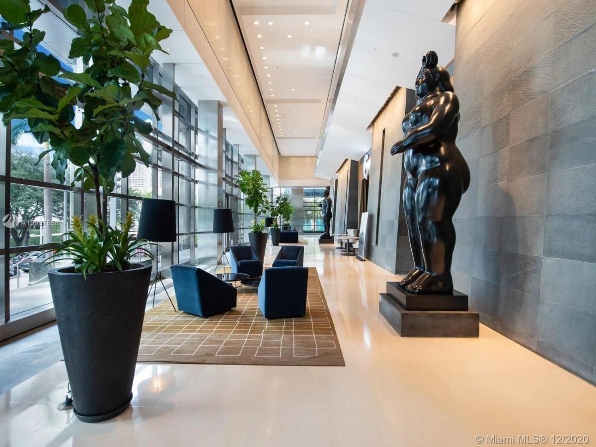 Four Seasons Hotel Miami - Luxury Private Residences מראה חיצוני תמונה
