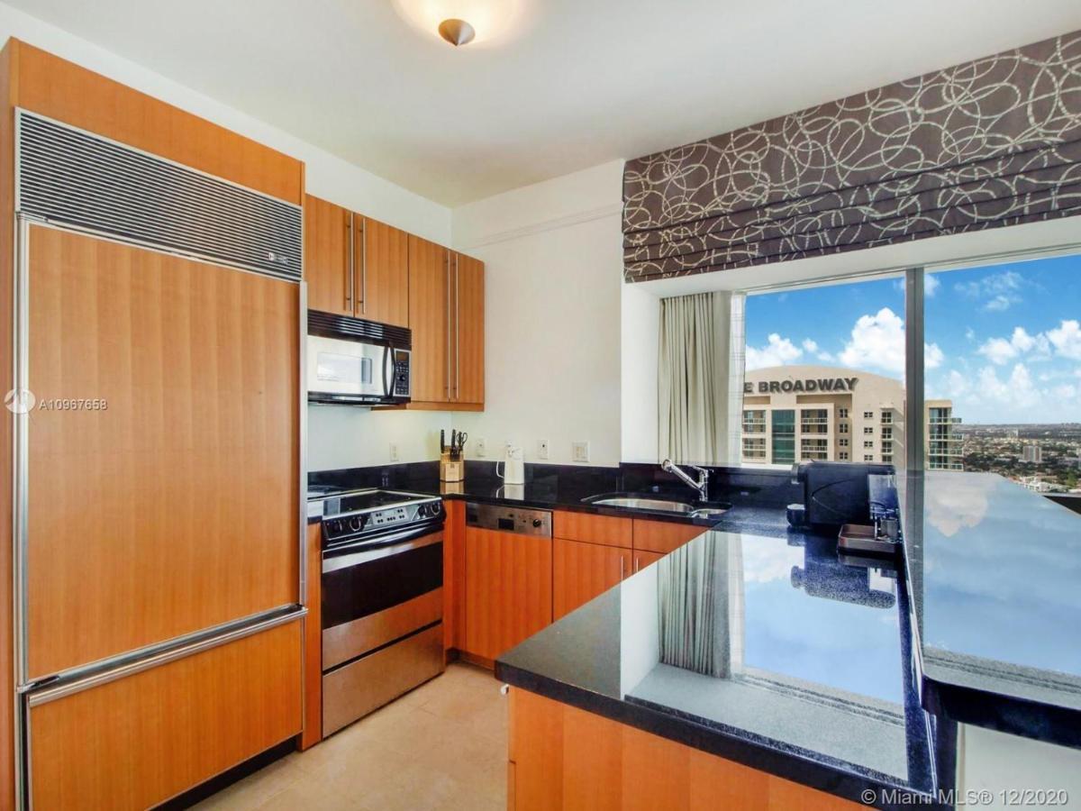 Four Seasons Hotel Miami - Luxury Private Residences מראה חיצוני תמונה