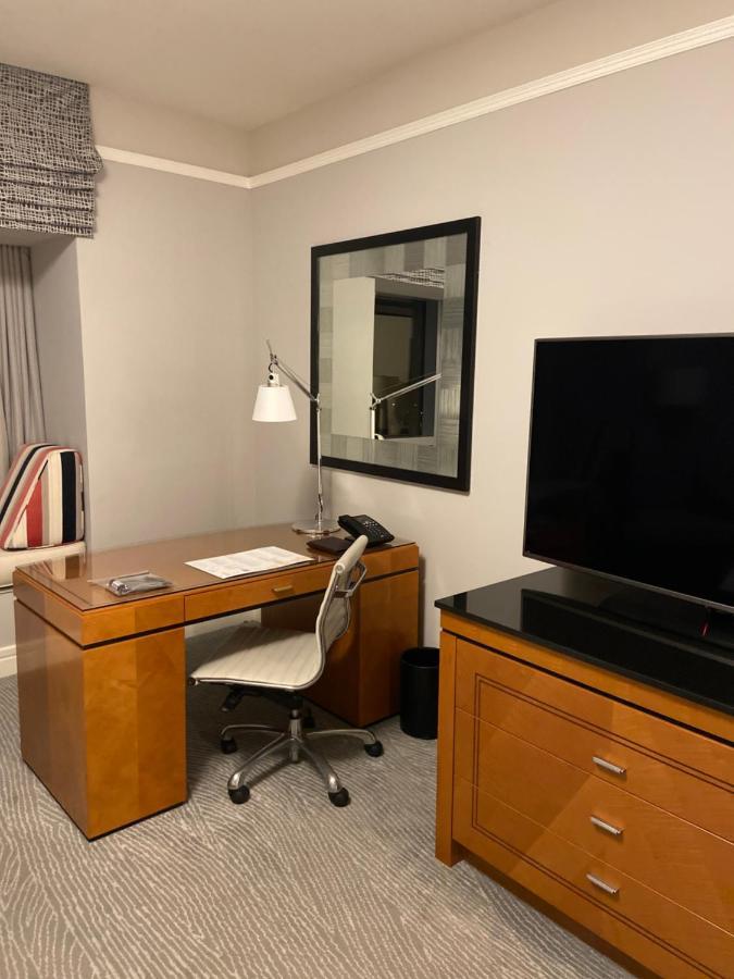 Four Seasons Hotel Miami - Luxury Private Residences מראה חיצוני תמונה